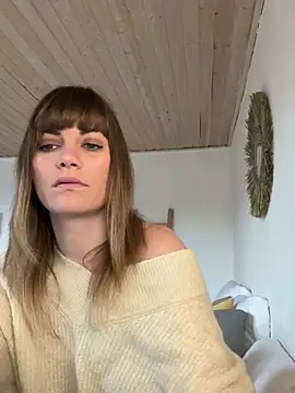 Milla  one online show from 02/06/25, 09:32