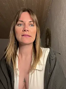 Milla  one online show from 03/11/25, 05:13