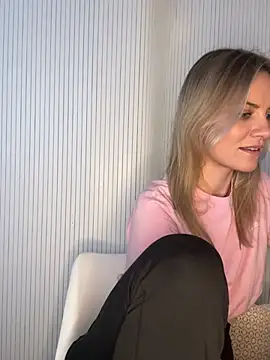 Milla  one online show from 02/17/26, 02:57