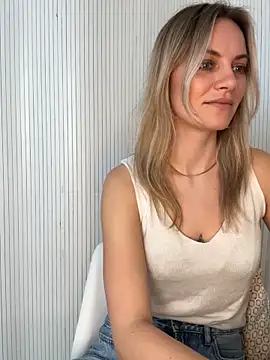 Milla  one online show from 03/10/26, 08:19