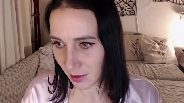 Snapshot of pepper_milf chatting on 12/17/24, 07:37 pepper milf online show from 12/17/24, 07:37