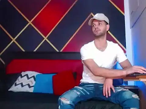 Snapshot of CindyandCarlo chatting on 01/31/25, 03:44 CindyandCarlo online show from 01/31/25, 03:44