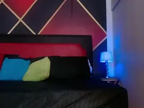 Snapshot of CindyandCarlo chatting on 02/21/25, 12:17 CindyandCarlo online show from 02/21/25, 12:17