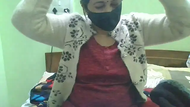 couplesuni online show from 12/22/24, 09:33