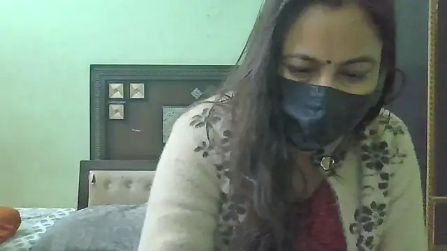 couplesuni online show from 12/23/24, 03:29