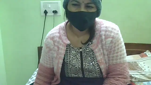 couplesuni online show from 12/30/24, 09:48