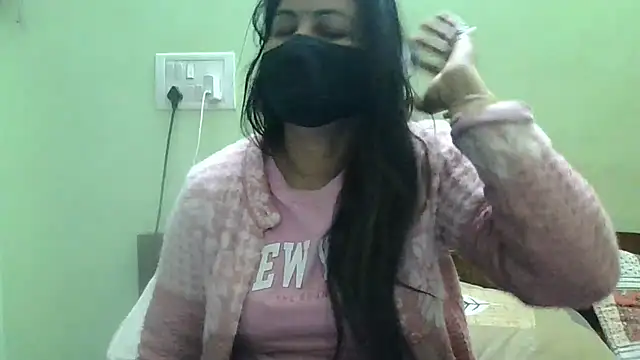 couplesuni online show from 01/29/25, 04:26