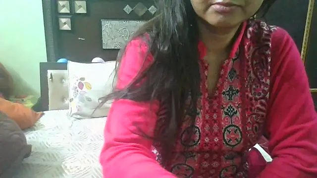 couplesuni online show from 02/24/25, 03:44