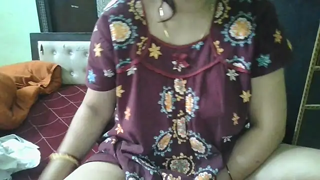 couplesuni online show from 10/04/25, 09:18