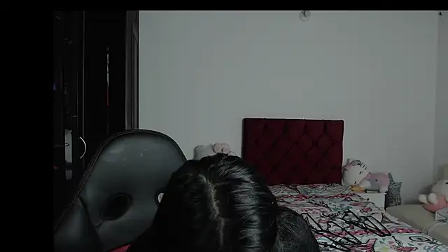 Snapshot of kayla_k18 chatting on 01/11/25, 02:30 kayla k18 online show from 01/11/25, 02:30