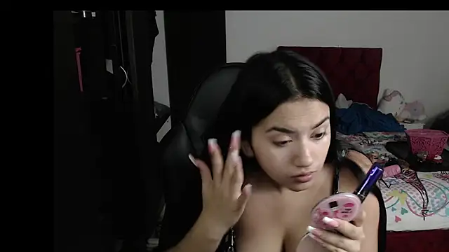 Snapshot of kayla_k18 chatting on 01/14/25, 10:55 kayla k18 online show from 01/14/25, 10:55