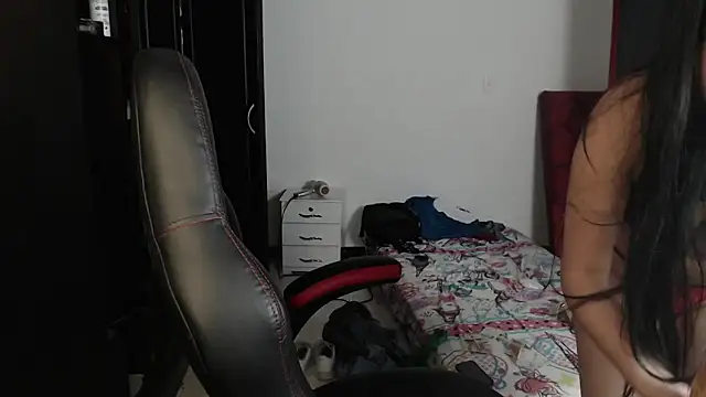 Snapshot of kayla_k18 chatting on 02/20/25, 09:20 kayla k18 online show from 02/20/25, 09:20