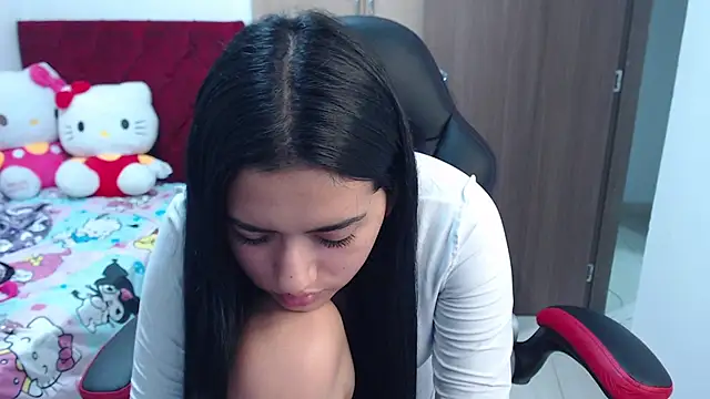 kayla k18 online show from 02/03/26, 06:22