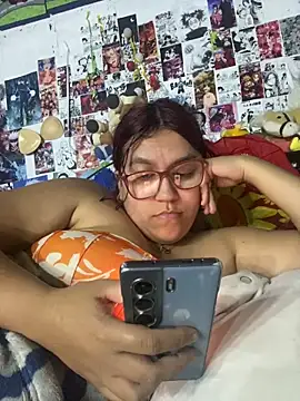 dafne19  online show from 09/23/25, 04:59