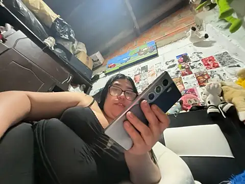 dafne19  online show from 03/22/26, 06:28