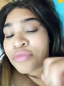 ambarlennoix online show from 12/13/24, 10:19