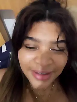 ambarlennoix online show from 02/18/25, 08:05