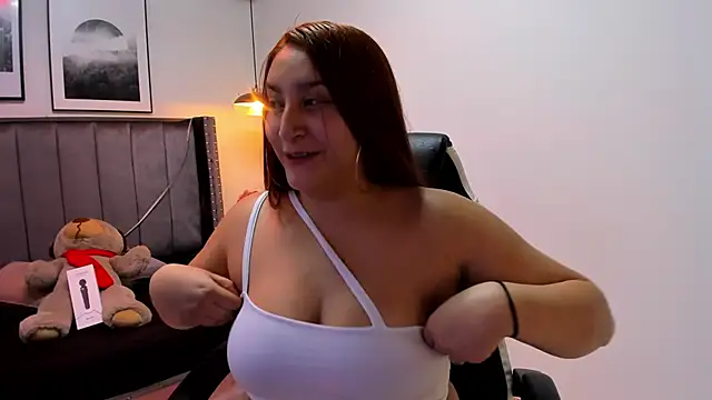 Alaia Cute online show from 01/20/25, 03:15