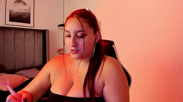 Alaia Cute online show from 02/04/25, 09:38