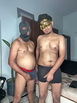 Sexy bitch 23 online show from 04/16/26, 03:02