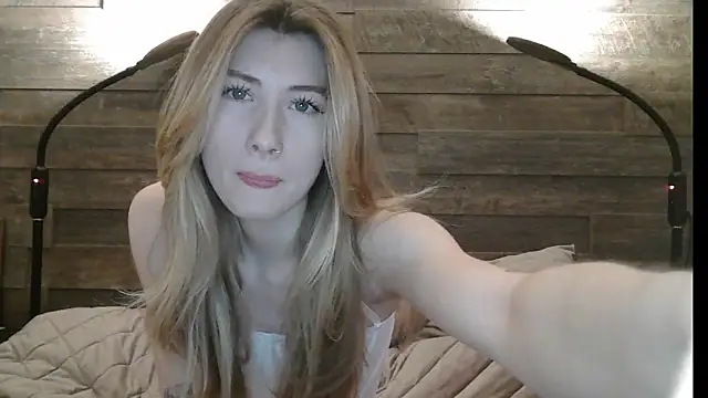 ErikaShyy online show from 03/04/25, 07:08