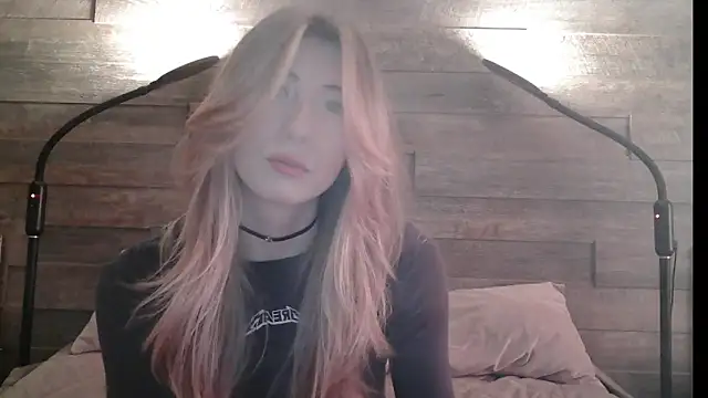 ErikaShyy online show from 03/10/25, 07:32