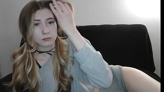 ErikaShyy online show from 04/20/26, 11:57