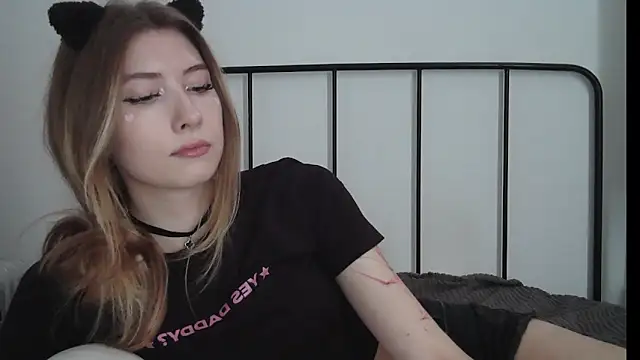 ErikaShyy online show from 07/28/26, 12:48