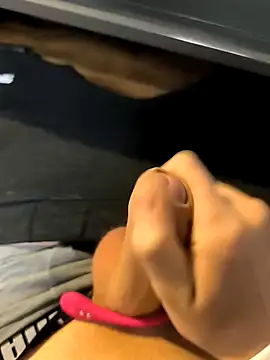 Snapshot of geilehecke1 chatting on 12/11/24, 07:09 geilehecke1 online show from 12/11/24, 07:09