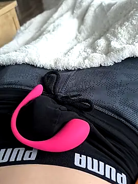 Snapshot of geilehecke1 chatting on 02/25/25, 08:36 geilehecke1 online show from 02/25/25, 08:36