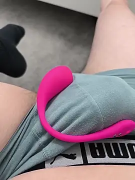 Snapshot of geilehecke1 chatting on 10/30/25, 05:02 geilehecke1 online show from 10/30/25, 05:02