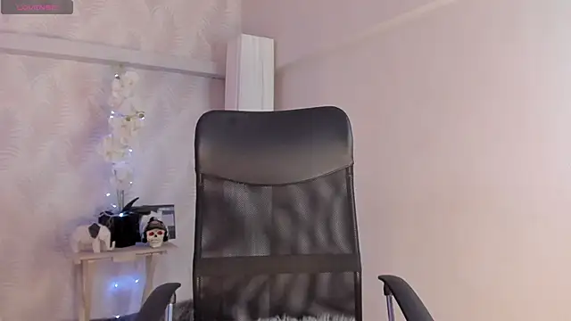 CyntiaAdams online show from 01/13/25, 08:37