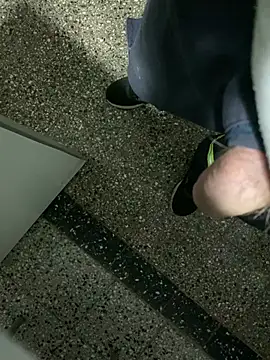 Julian 23312 online show from 04/21/26, 05:36