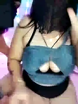 Snapshot of Romayssae_Ali-Arabic chatting on 01/19/25, 06:53 Romayssae Ali-Arabic online show from 01/19/25, 06:53