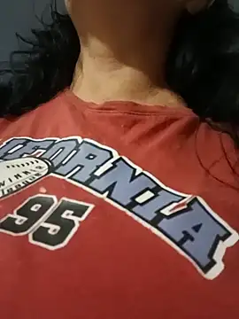 Snapshot of katysquirtdirty chatting on 05/31/26, 12:41 katysquirtdirty online show from 05/31/26, 12:41