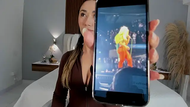 Emma23   online show from 03/31/26, 08:37