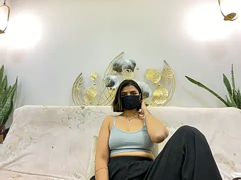 MaYaa  11 online show from 02/17/25, 12:05