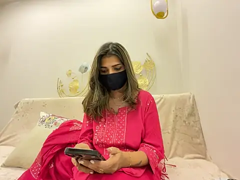 Snapshot of MaYaa__11 chatting on 02/27/26, 07:08 MaYaa 11 online show from 02/27/26, 07:08