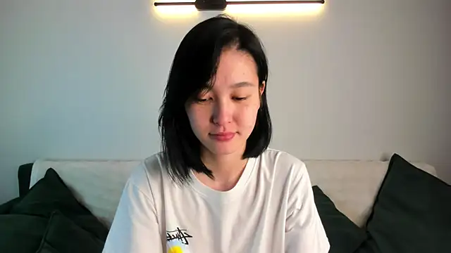 Lola Peach online show from 10/01/25, 06:30