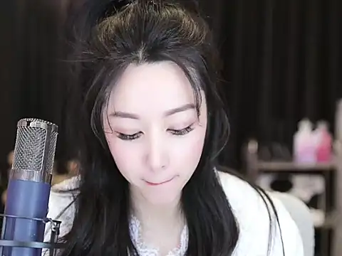 Nuyoah-77 online show from 01/19/25, 07:04