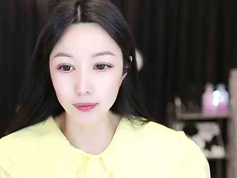 Nuyoah-77 online show from 02/19/25, 02:12