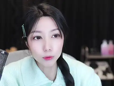 Nuyoah-77 online show from 01/14/26, 01:50