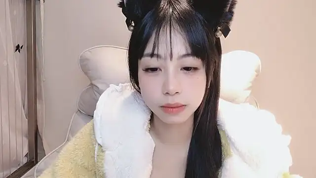 -Hottie online show from 12/12/24, 06:42