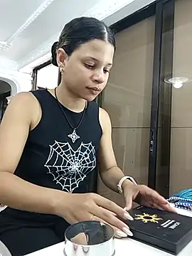 Snapshot of LadyAvalon chatting on 09/28/25, 05:51 LadyAvalon online show from 09/28/25, 05:51