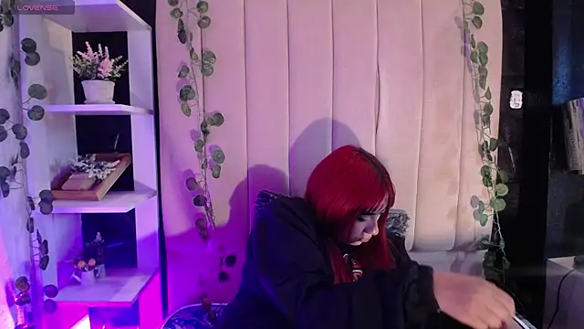 Mia Rinn online show from 01/28/25, 04:30