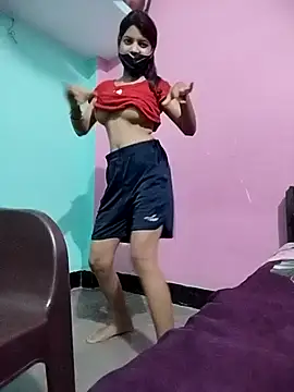 Hotty-Divya online show from 09/18/25, 02:19