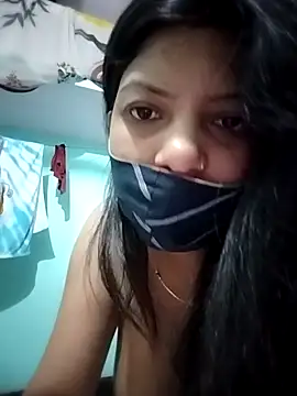 Hotty-Divya online show from 04/05/26, 03:36