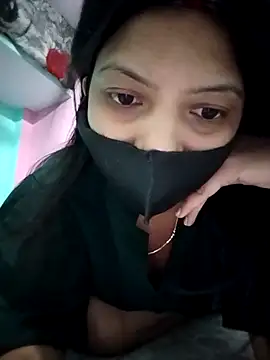 Hotty-Divya online show from 04/06/26, 07:31