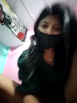 Hotty-Divya online show from 04/09/26, 02:44