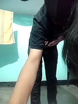 Hotty-Divya online show from 04/09/26, 08:42